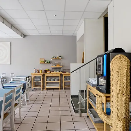 Hotel Les Mimosas-3